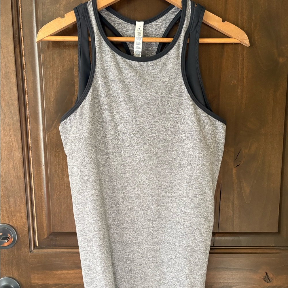 NWT$58 Lululemon Inspiration Tank 12